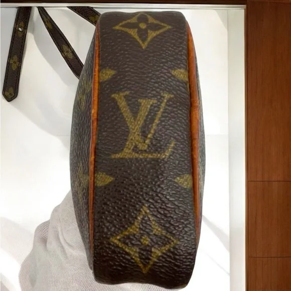 AUTH Louis Vuitton Mini DANUBE Monogram + COA Crossbody Shoulder Bag RARE SIZE! - Picture 6 of 17
